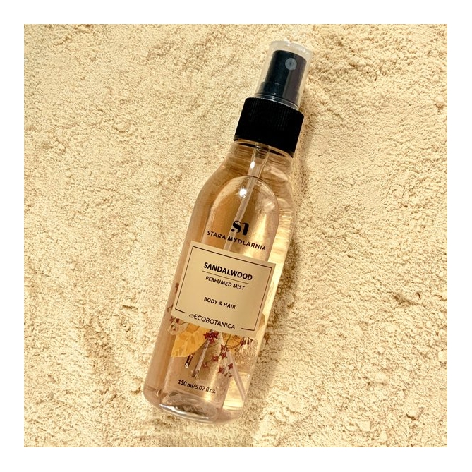 Zdjęcie mgiełki do ciała i włosów Sandalwood & Tobacco w aranżacji