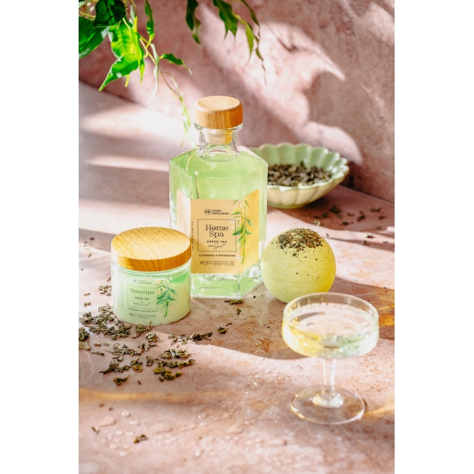 Zdjęcie peelingu solnego do ciała Green Tea 260g w aranżacji