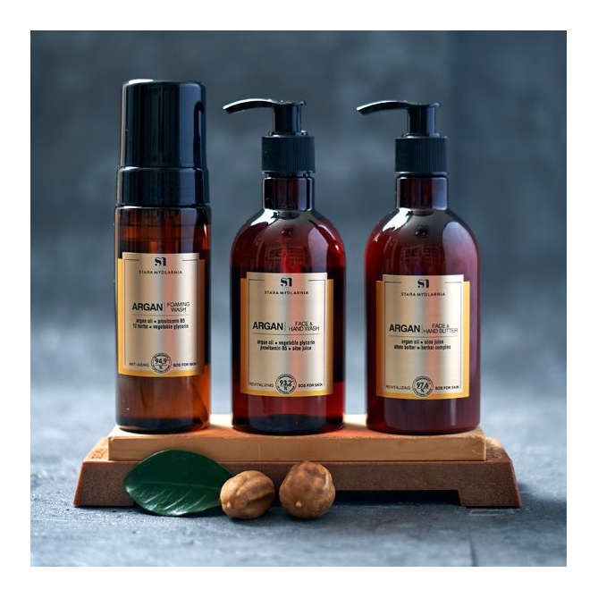 Zdjęcie mydła do twarzy i rąk Argan 250ml w aranżacji
